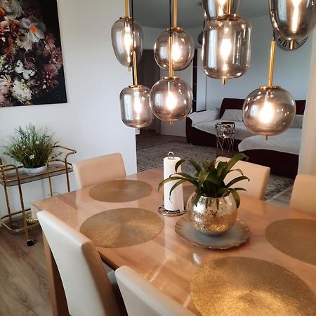 Moderne 3Zimmer Wohnung, In Koenigsbrunn Bei Augsburg Kültér fotó